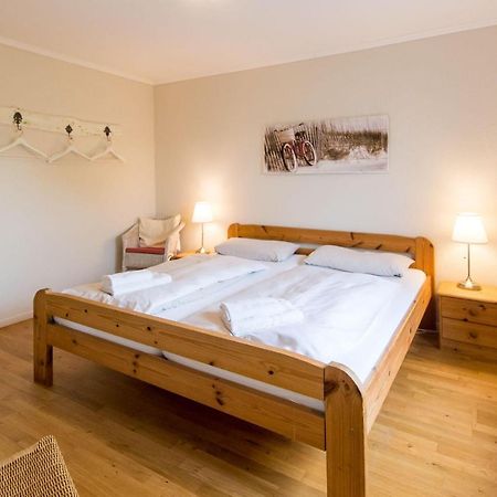 Seeblick II - Gemuetliche 60Qm - Ganzes Haus - 50M Zum Naturstrand - Mit Terrasse Und Grossem Garten Gluecksburg Luaran gambar