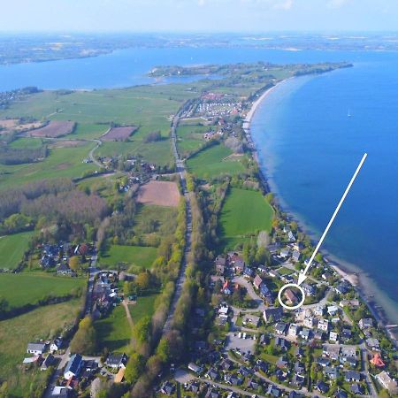 Seeblick II - Gemuetliche 60Qm - Ganzes Haus - 50M Zum Naturstrand - Mit Terrasse Und Grossem Garten Gluecksburg Luaran gambar
