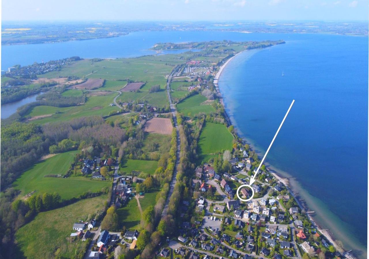 Seeblick II - Gemuetliche 60Qm - Ganzes Haus - 50M Zum Naturstrand - Mit Terrasse Und Grossem Garten Gluecksburg Luaran gambar